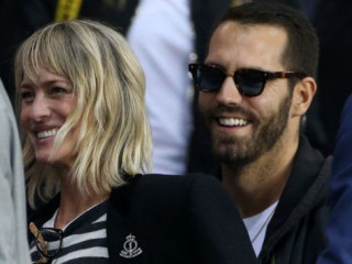 Robin Wright has a young boyfriend