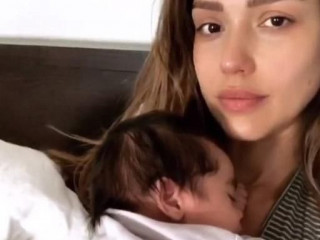 Jessica Alba showed her baby