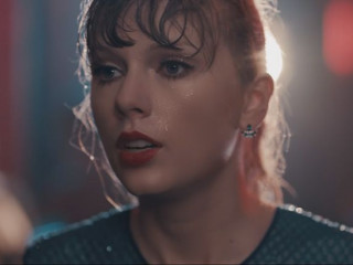 Taylor Swift introduced a video for the song Delicate