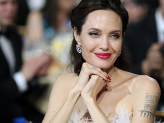 Angelina Jolie was taken to a psychiatric hospital