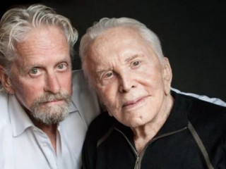 101-year-old father of Michael Douglas plays with a great-granddaughter