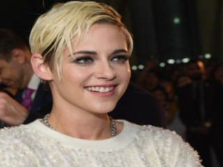 Kristen Stewart Smiles Are Discussed on the Web