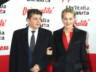 Sharon Stone, 60, appeared in public with a new boyfriend