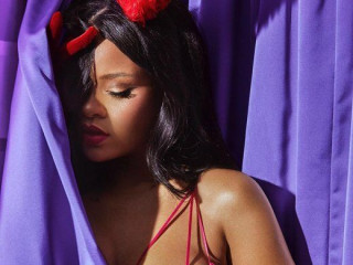 Rihanna in lingerie showed how we can look on St. Day. Valentine