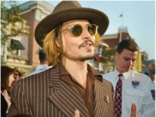 Johnny Depp after divorce with Amber Heard has left a horse and dogs