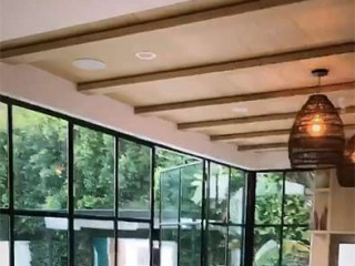 Justin Bieber Showed His Mansion