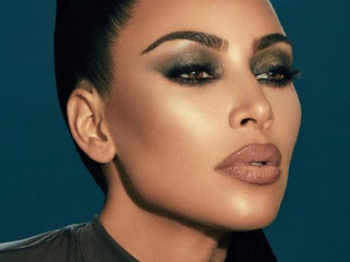 Kardashian showed a face affected by psoriasis