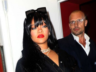 Rihanna dressed mourning clothes in Paris