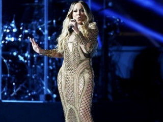Skinny Mariah Carey showed a figure in a translucent gold dress
