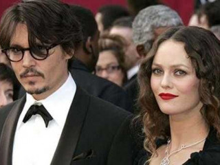Johnny Depp spent the holidays with his ex-wife and children