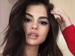 Selena Gomez insulted for Instagram photo