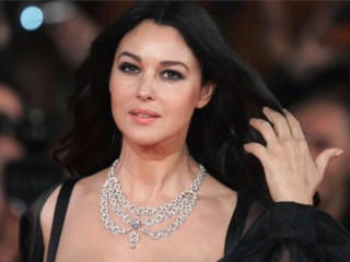 Monica Bellucci flashed a lush bust on a glossy cover