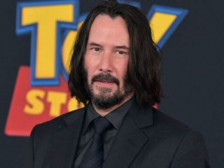 Meeting with Keanu Reeves up for auction