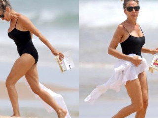 Sarah Jessica Parker shows off her figure in a black bikini