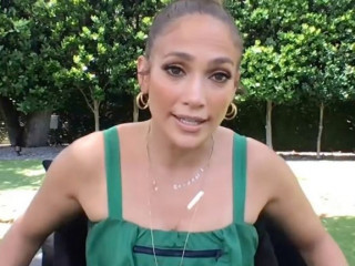 Jennifer Lopez announced the premiere of a new track