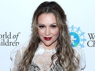 Alyssa Milano lost weight and complained of shortness of breath and hair loss