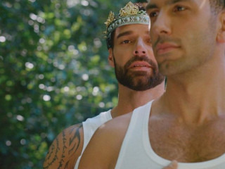 Ricky Martin showed a photo with his husband