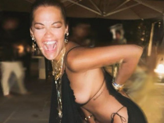 Rita Ora delighted fans with candid photos