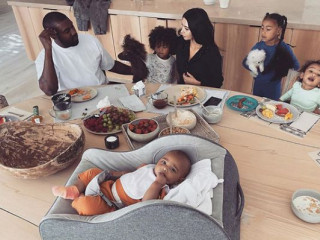 Kanye West returned to his family