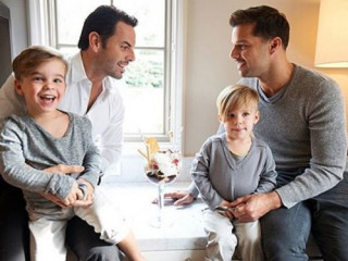 Ricky Martin wants his children to become celebrities