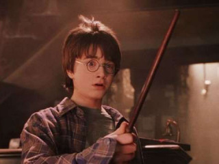 Daniel Radcliffe confesses why he often broke his wands on the set of "Harry Potter" 