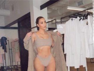 Kim Kardashian slimmed down and showed her new shape