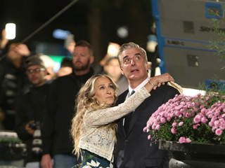 Sarah Jessica Parker and Chris Noth on the set of the "Sex and the City" sequel