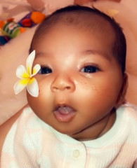 Khloe Kardashian showed her daughter