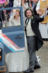 Kit Harington and Rose Lesley played a wedding