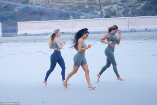 Paparazzi caught Kardashian on the beach during training