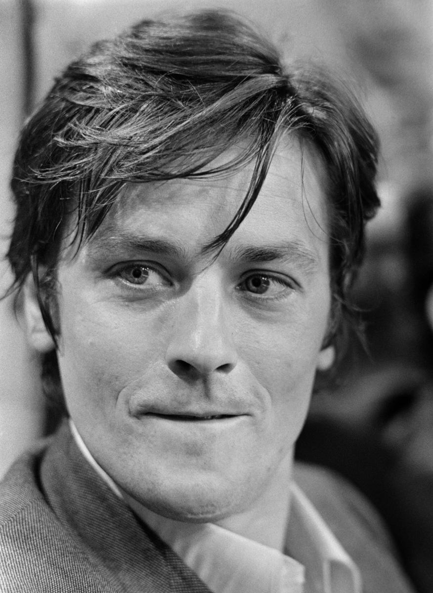 Alain Delon photo #368317