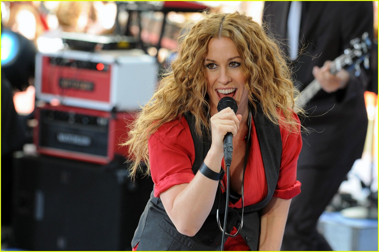 Alanis Morissette photo #145305