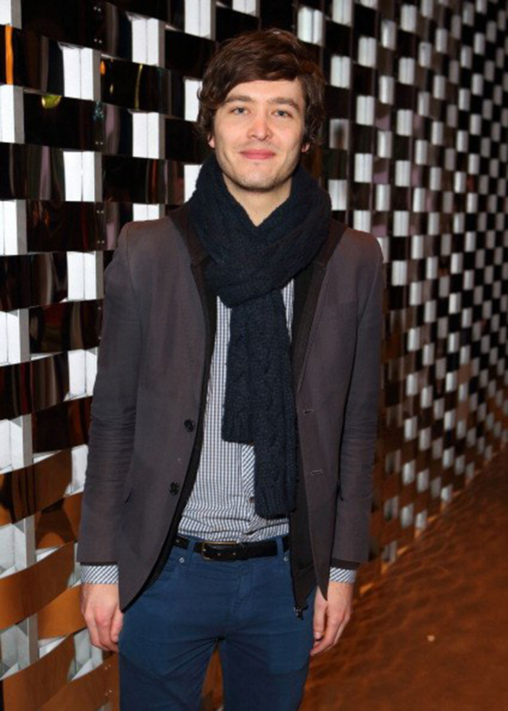 Alexander Vlahos photo #548350