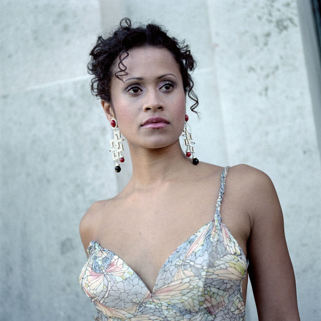 Angel Coulby photo #487188