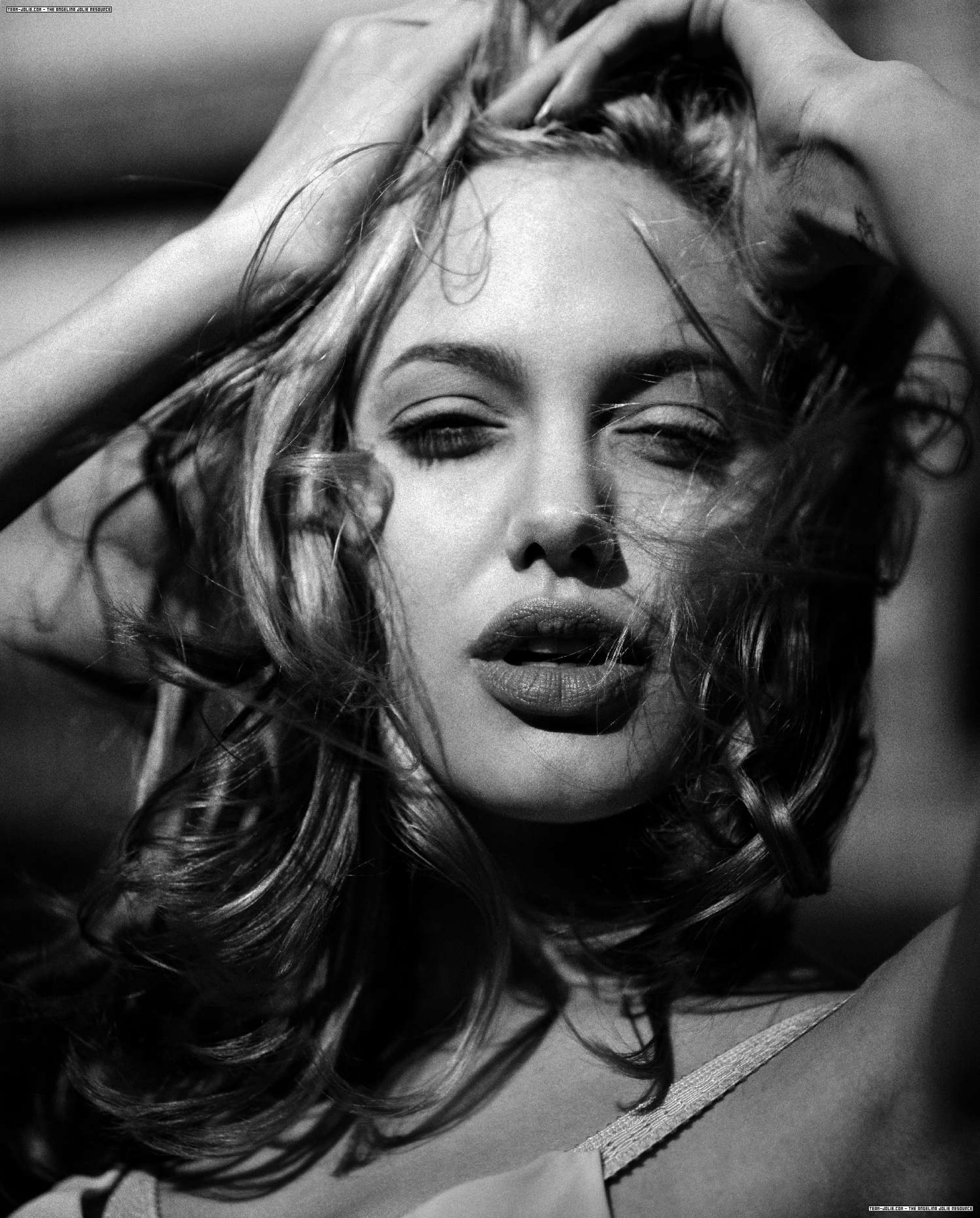 Angelina Jolie photo #156976