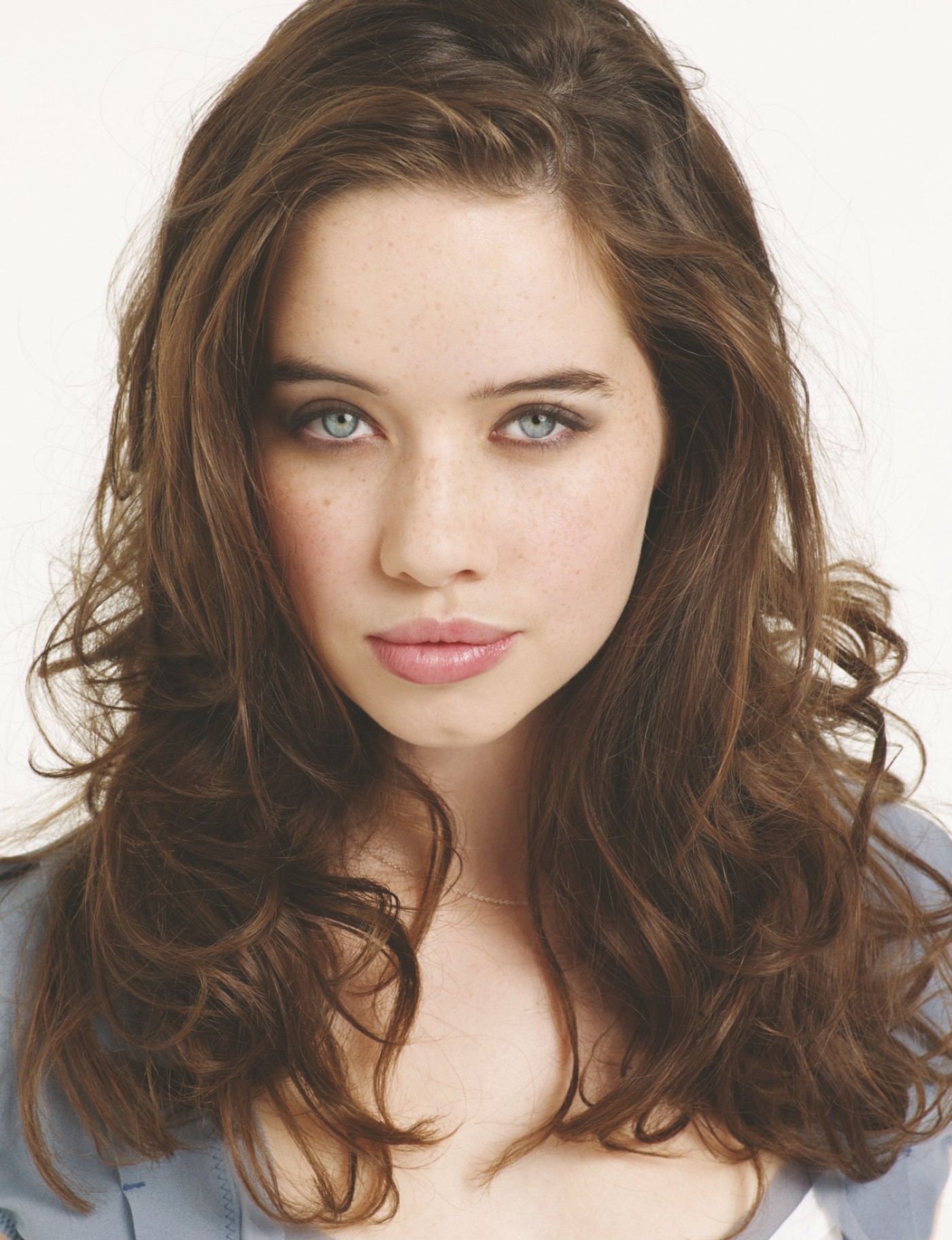 Anna Popplewell photo #477425