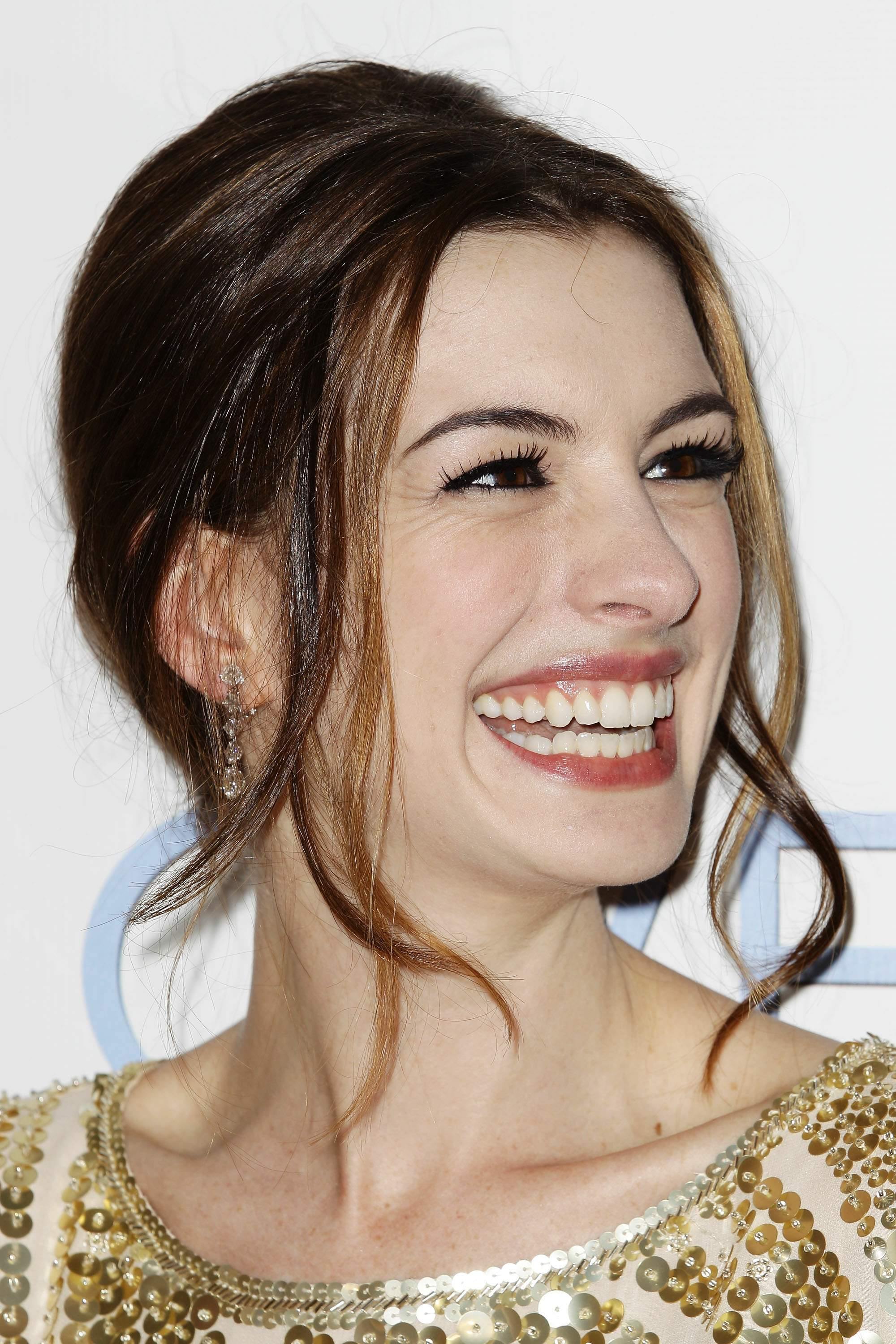 Anne Hathaway photo #295278