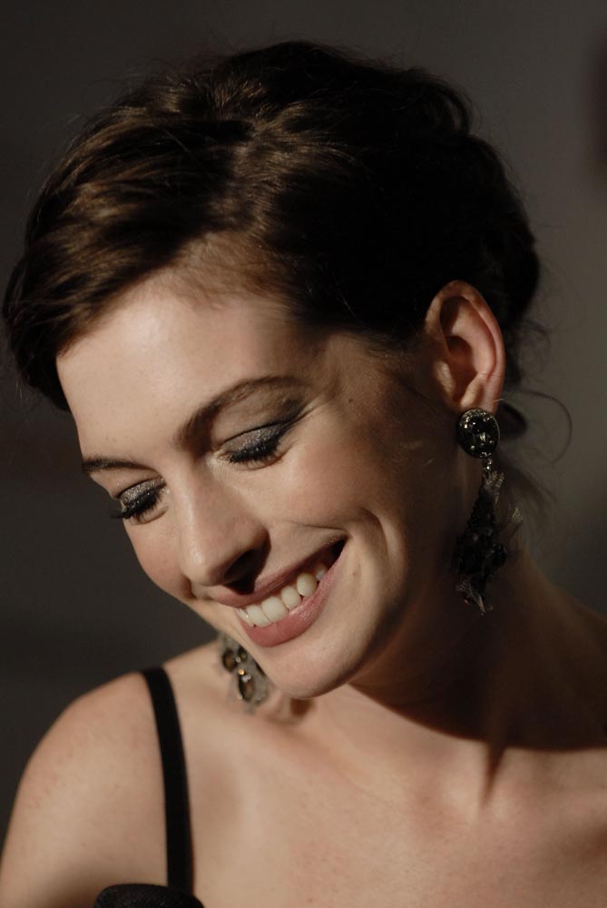 Anne Hathaway photo #108112