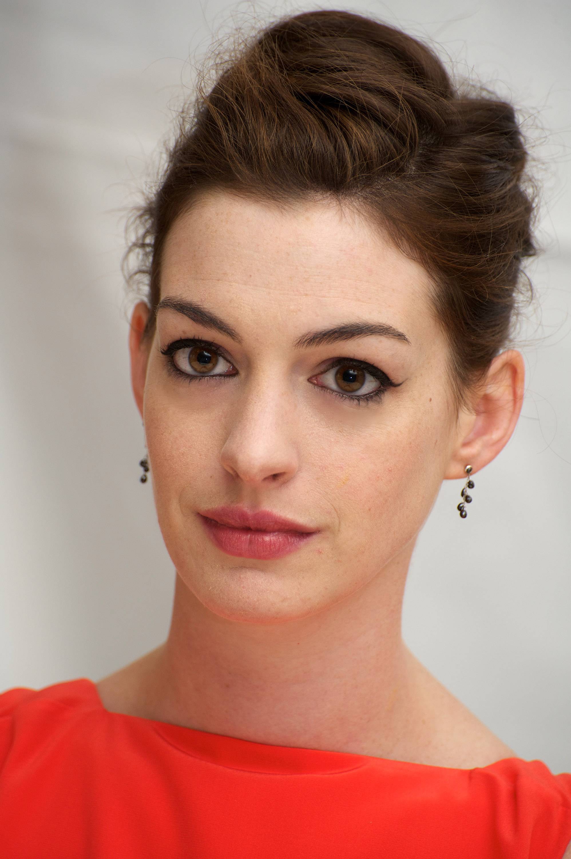 Anne Hathaway photo #307468