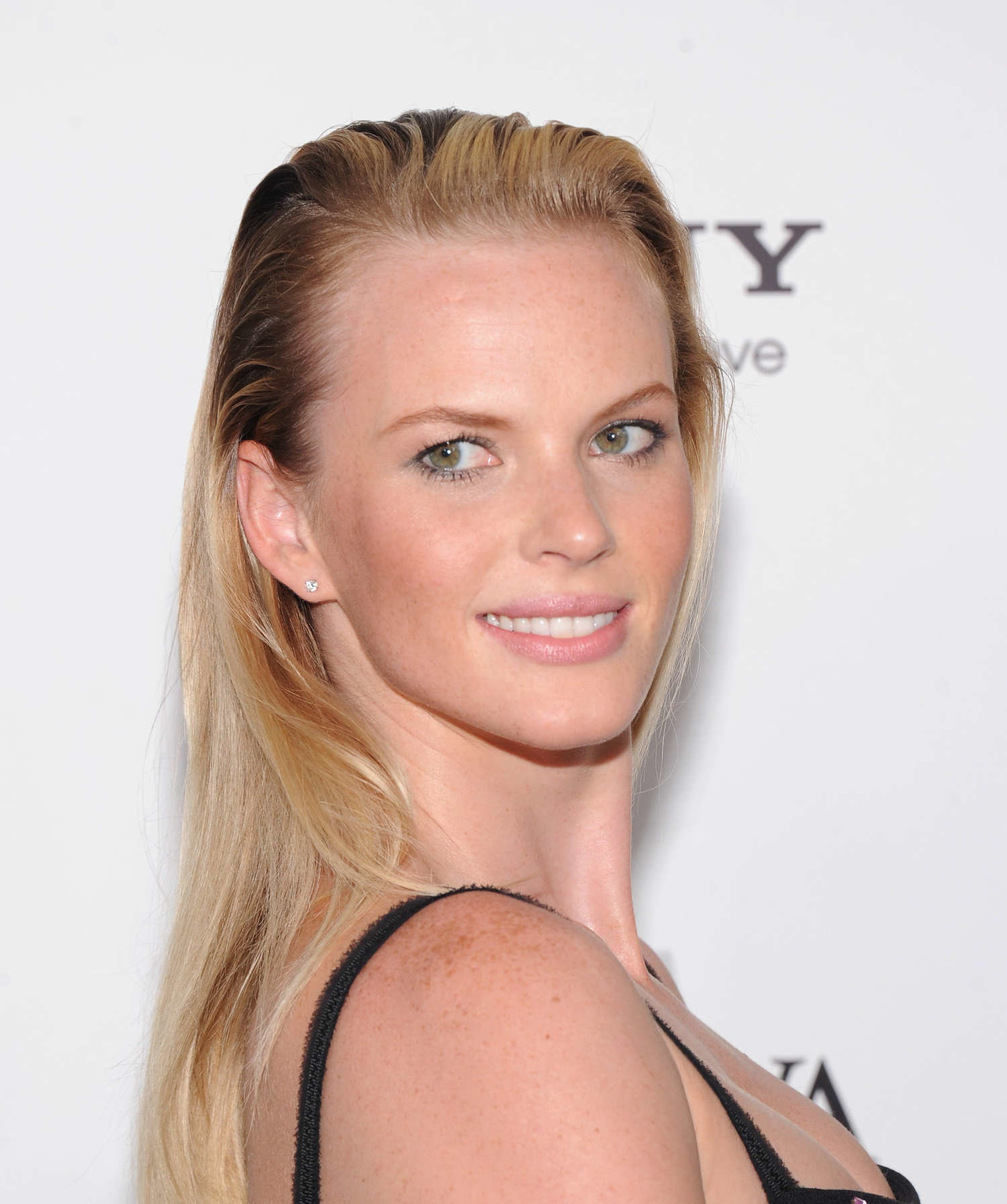 Anne Vyalitsyna photo #504887