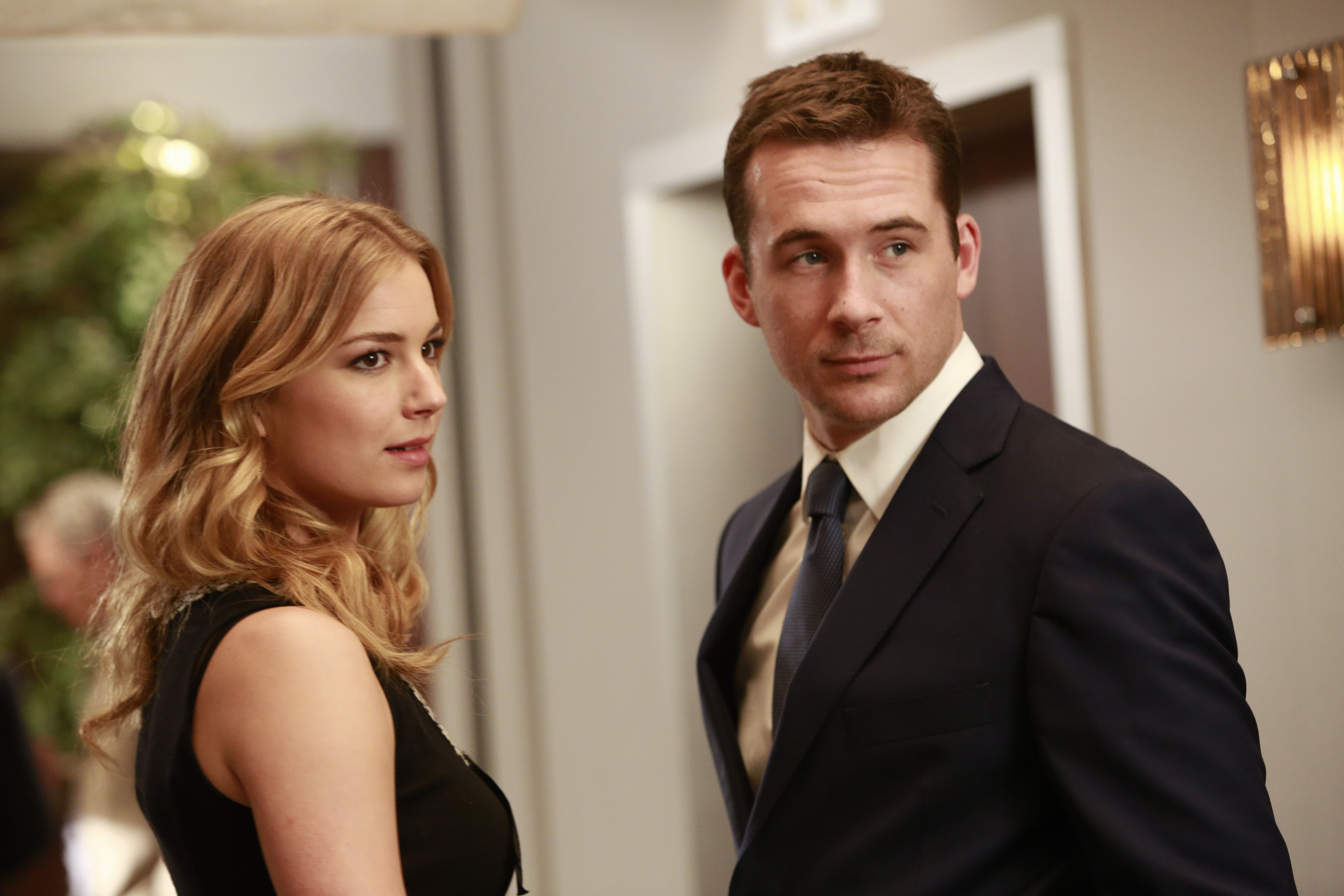 Barry Sloane photo #948816