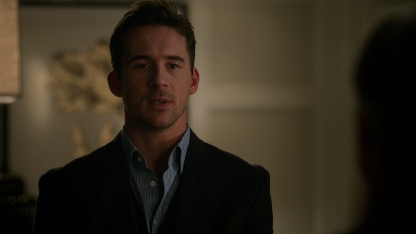 Barry Sloane photo #949721