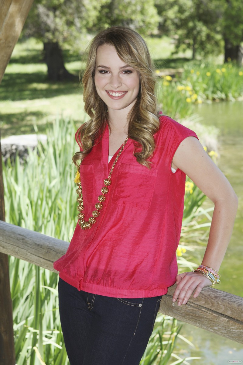 Bridgit Mendler photo #460212