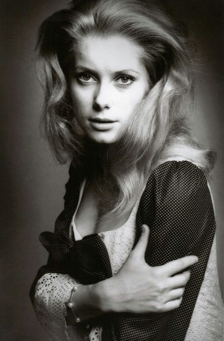 Catherine Deneuve photo #374358