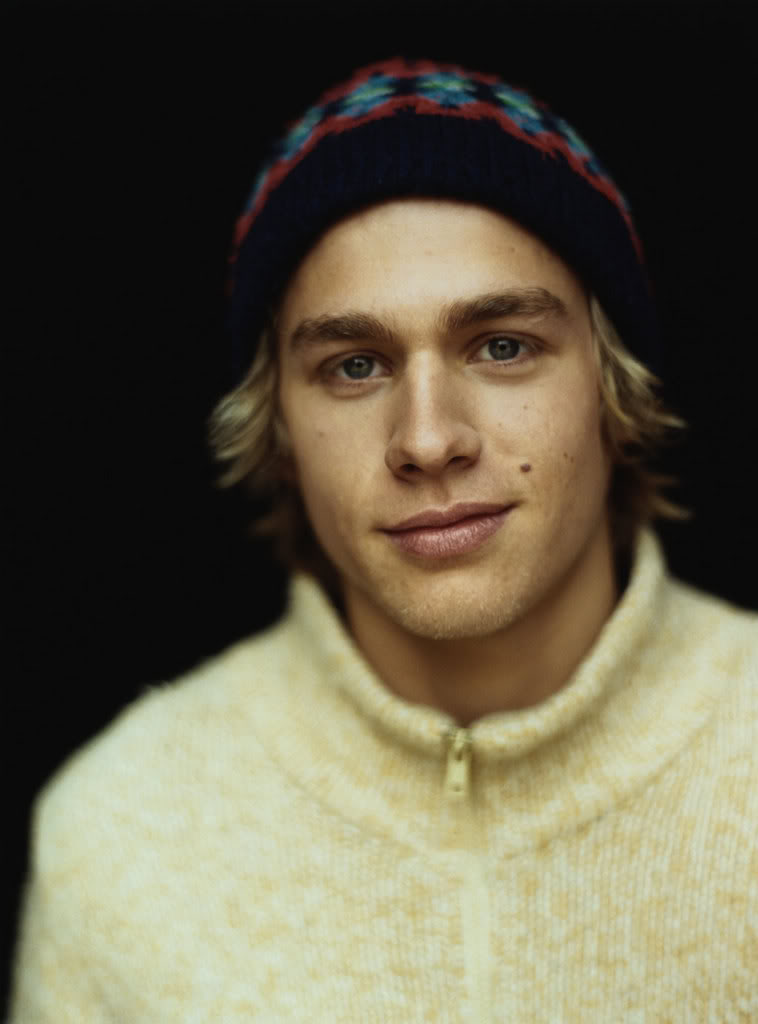 Charlie Hunnam photo #417402