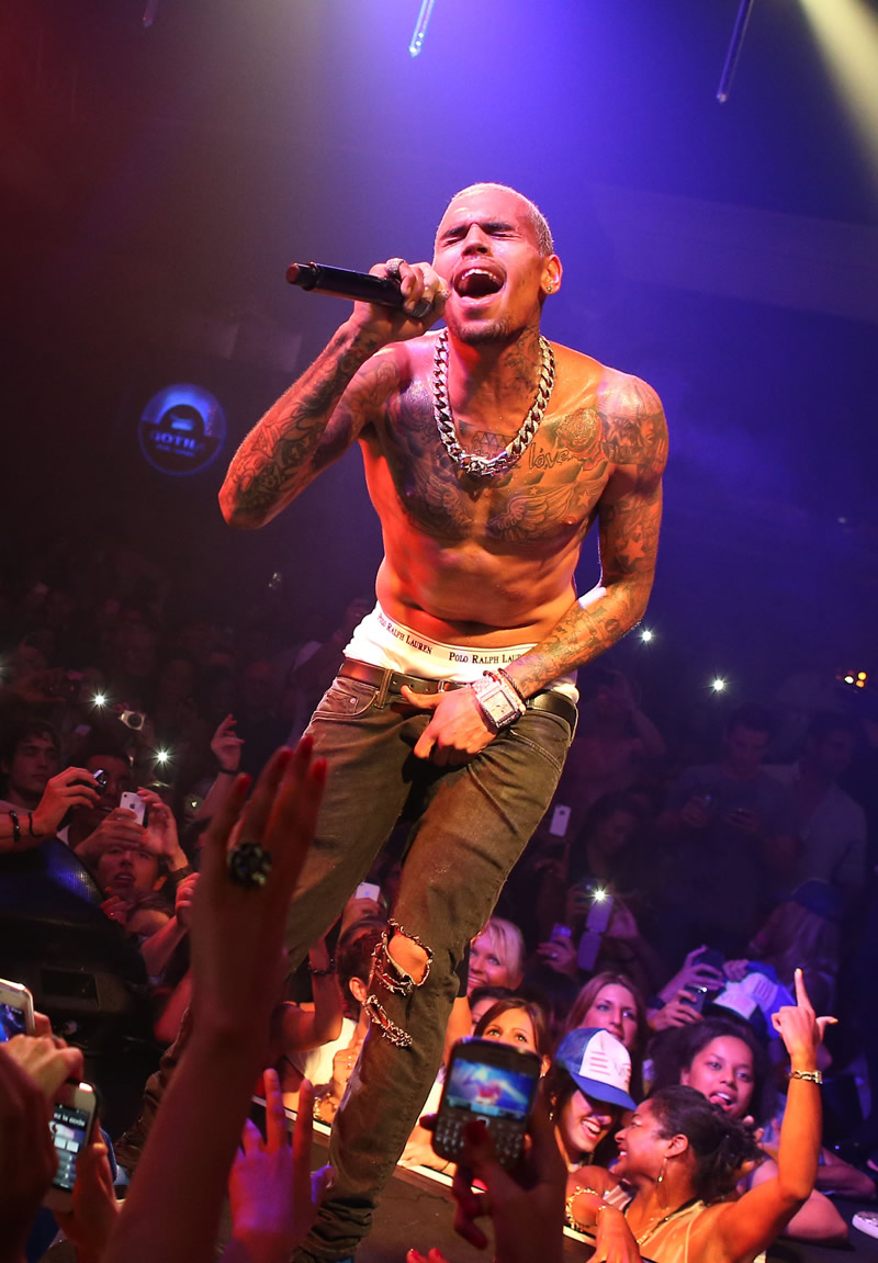 Chris Brown photo #413547