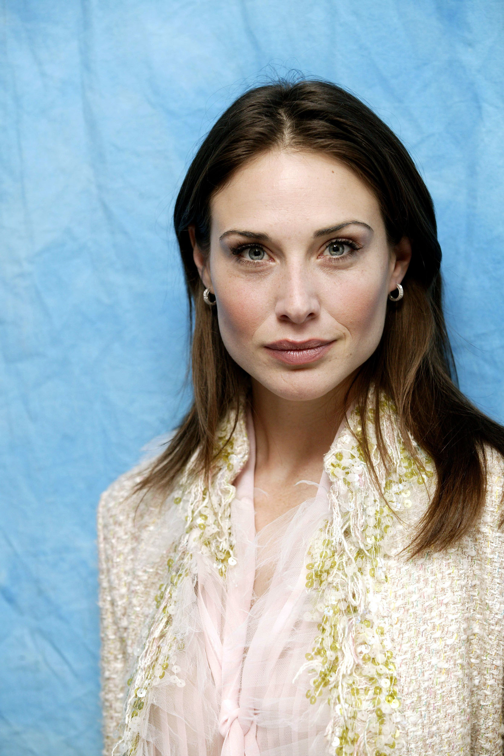 The Unseen Struggles Of Claire Forlani A Powerful Story - 8cwasjo