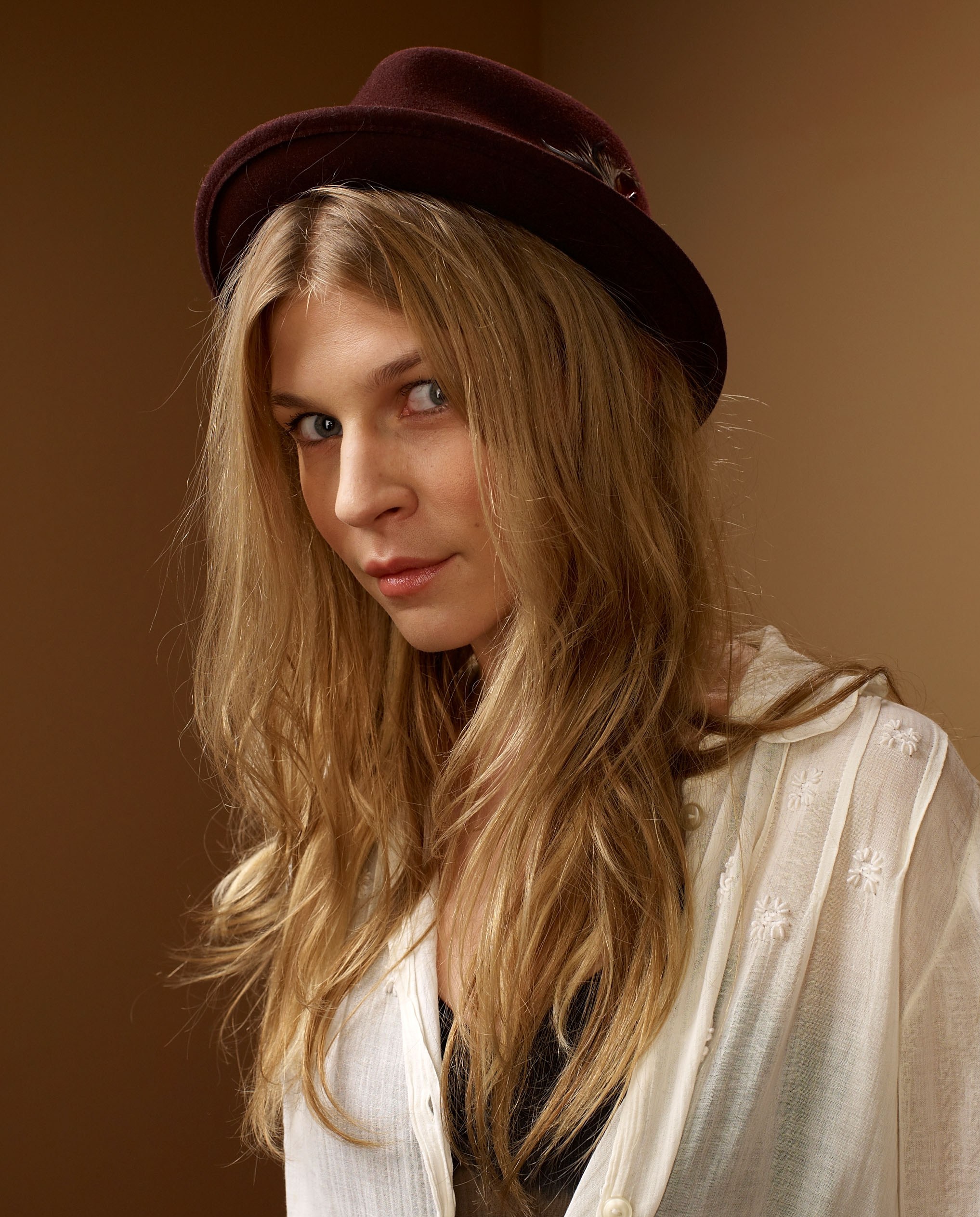 Clemence Poesy photo #222203