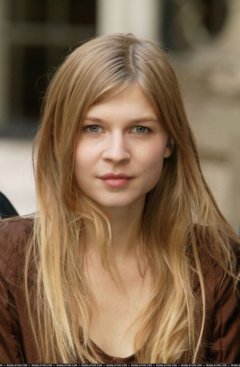 Clemence Poesy photo #91289