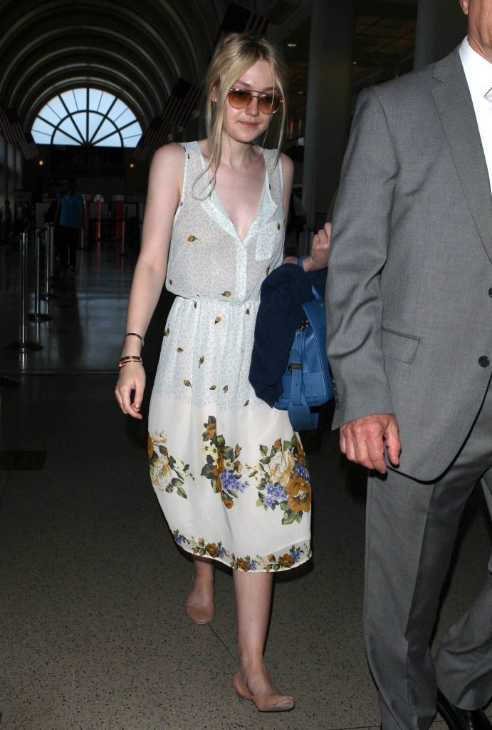 Dakota Fanning photo #499627